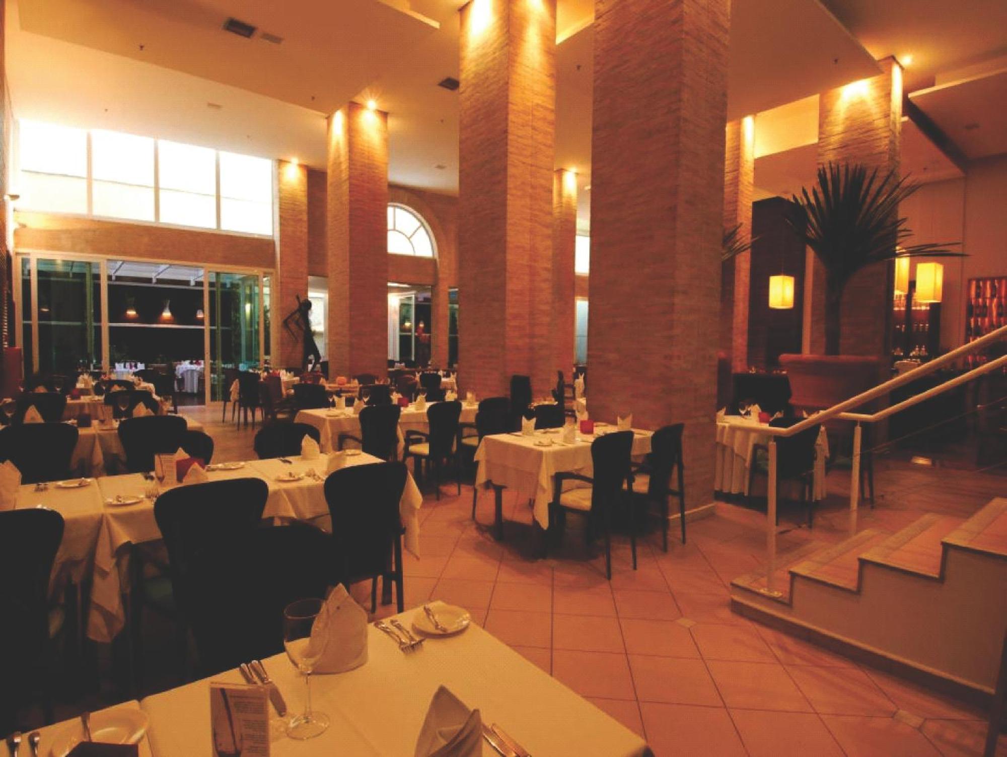 קמפינאס Vitoria Hotel Concept Campinas מסעדה תמונה